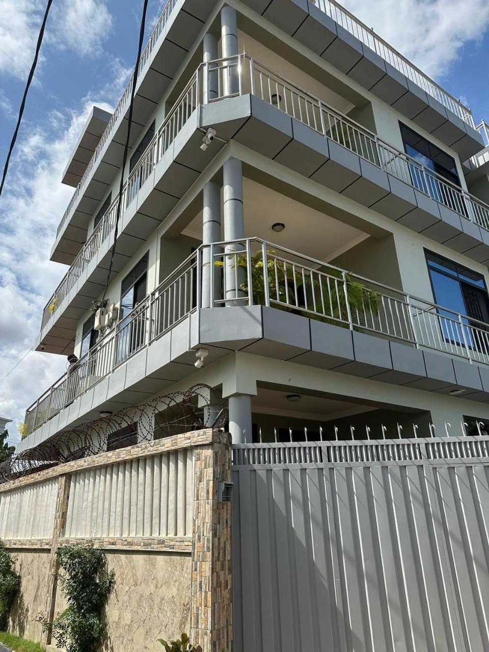 Alfa Luxury Apartment Dar es Salaam Eksteriør billede
